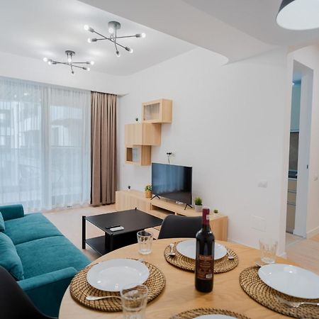 Amazing View Apartments - Iuliu Maniu & Politehnica Park Bucarest Esterno foto