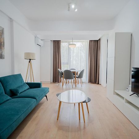 Amazing View Apartments - Iuliu Maniu & Politehnica Park Bucarest Esterno foto