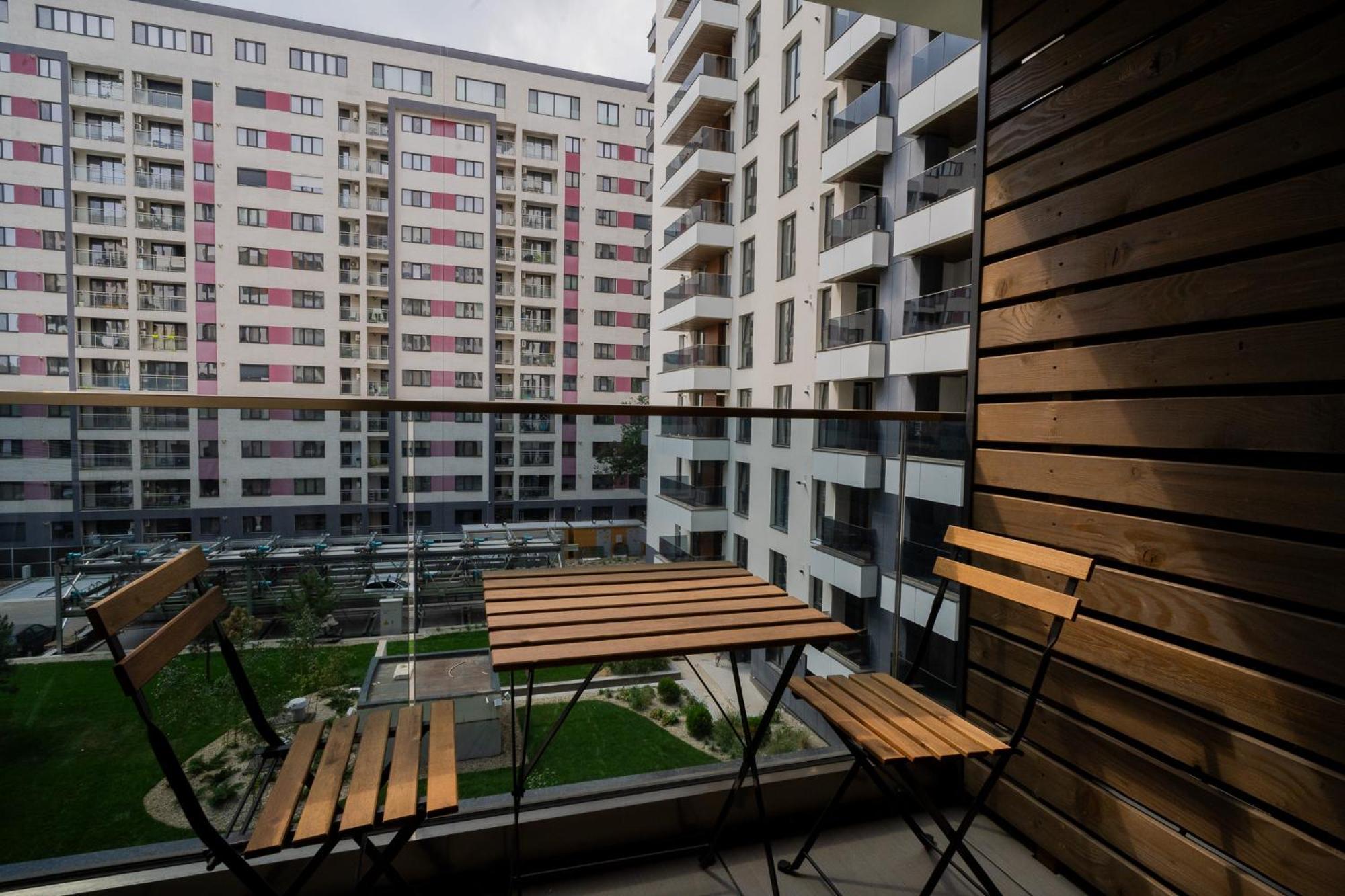 Amazing View Apartments - Iuliu Maniu & Politehnica Park Bucarest Esterno foto