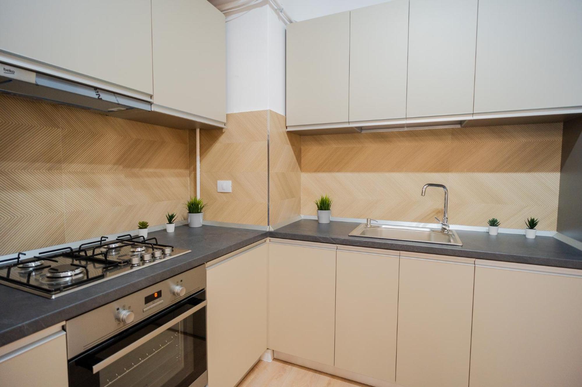 Amazing View Apartments - Iuliu Maniu & Politehnica Park Bucarest Esterno foto