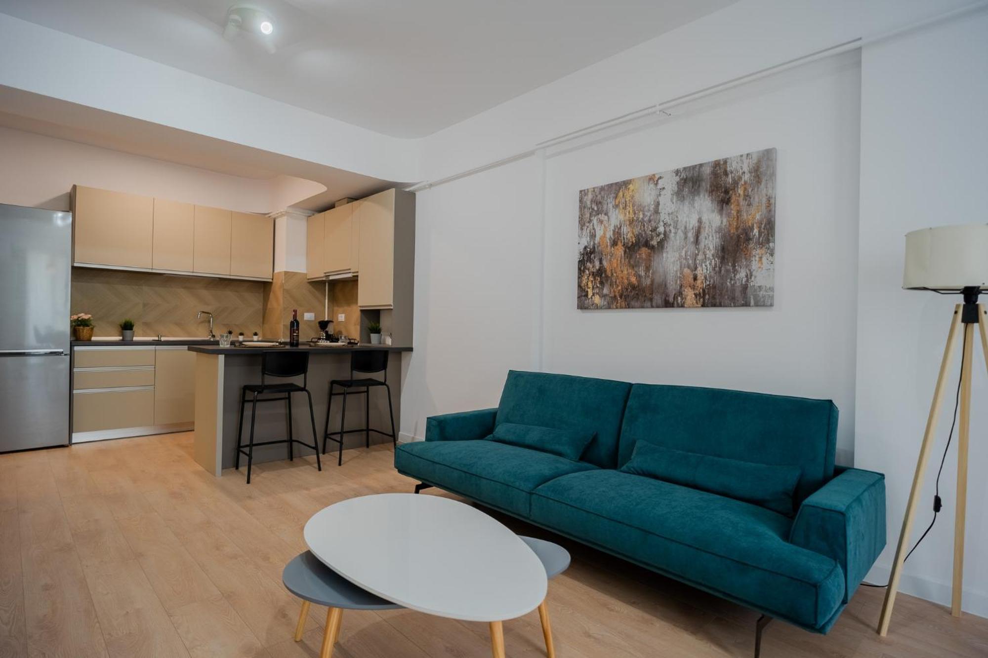 Amazing View Apartments - Iuliu Maniu & Politehnica Park Bucarest Esterno foto
