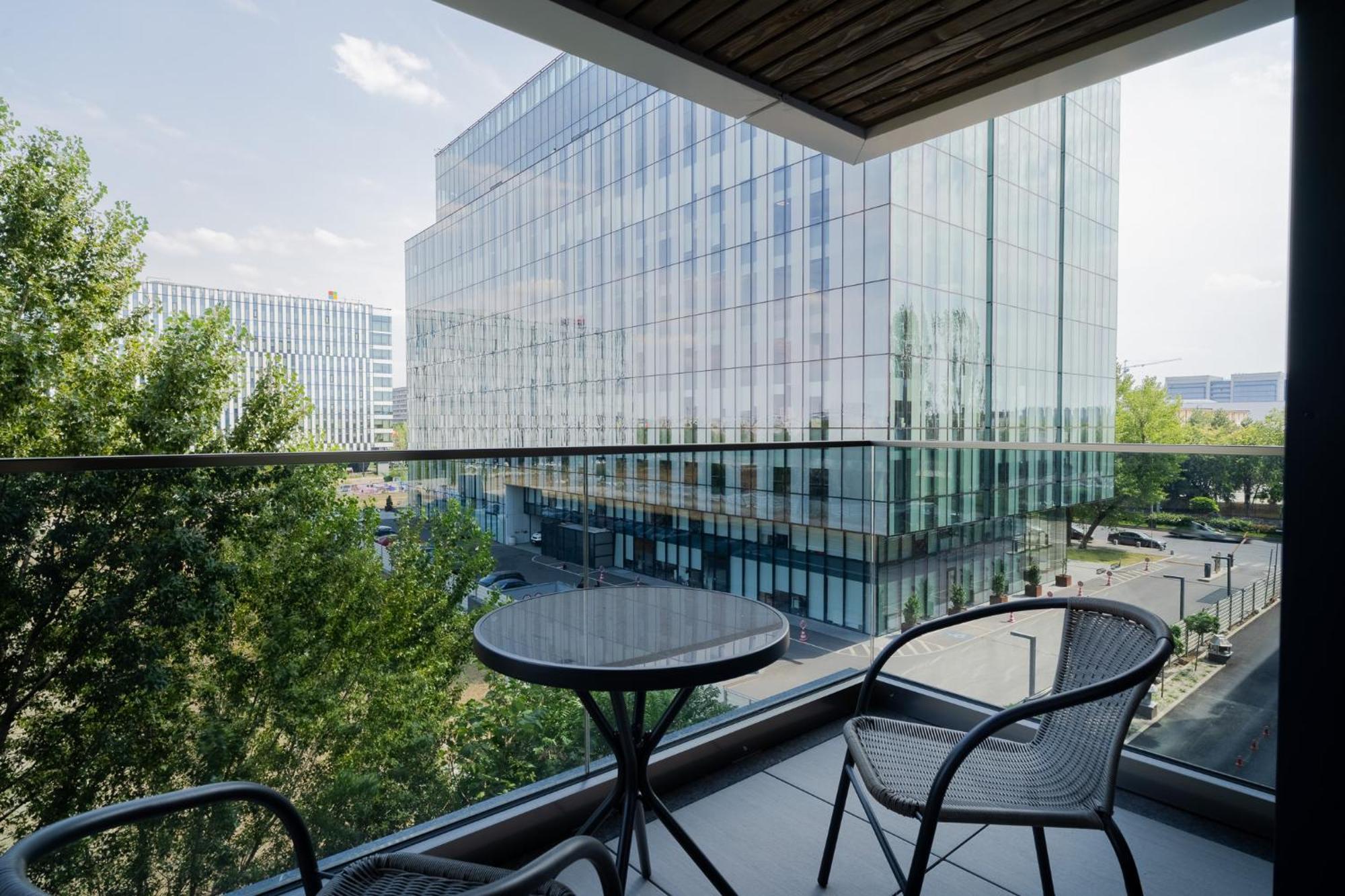 Amazing View Apartments - Iuliu Maniu & Politehnica Park Bucarest Esterno foto