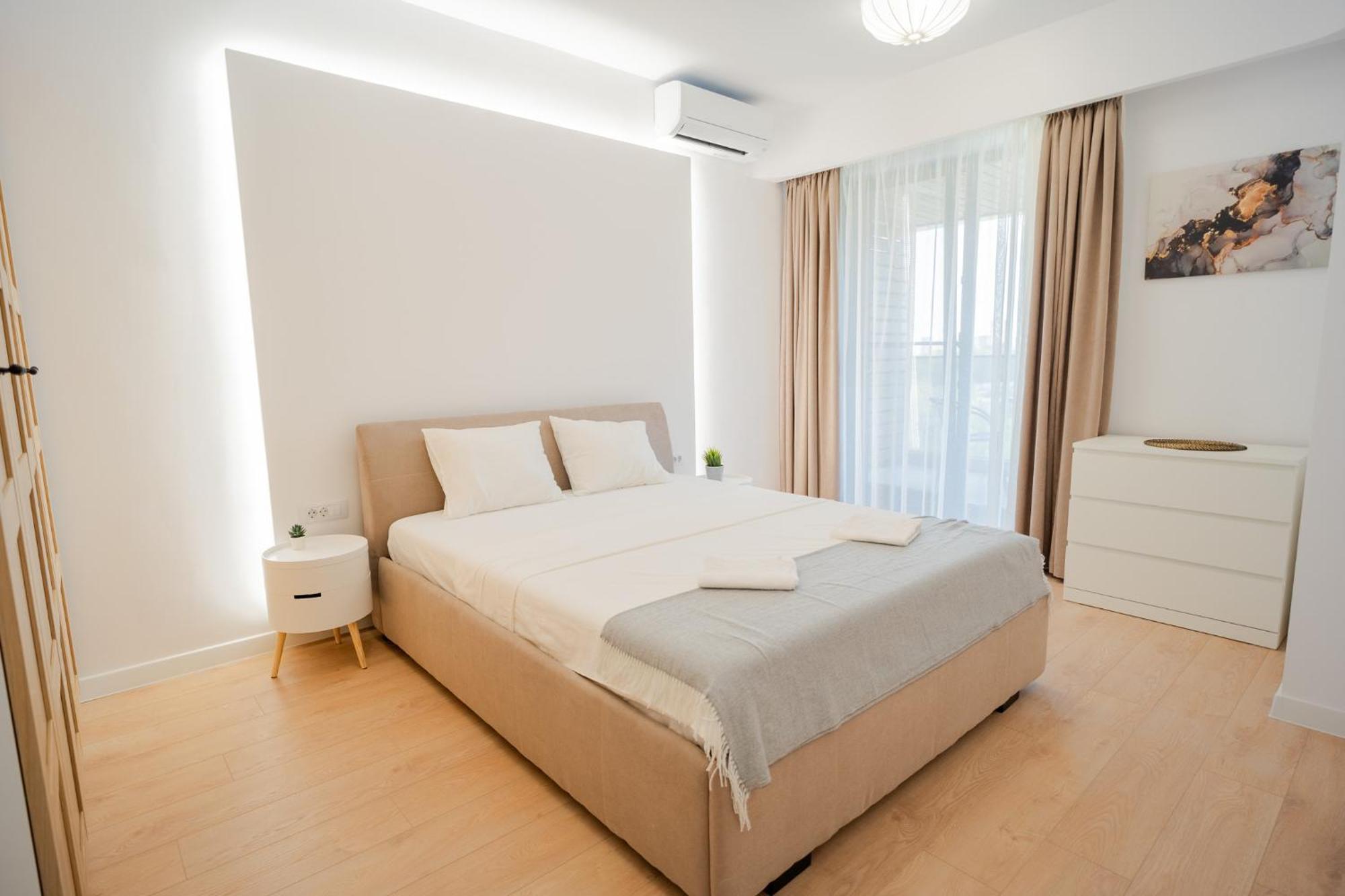 Amazing View Apartments - Iuliu Maniu & Politehnica Park Bucarest Esterno foto