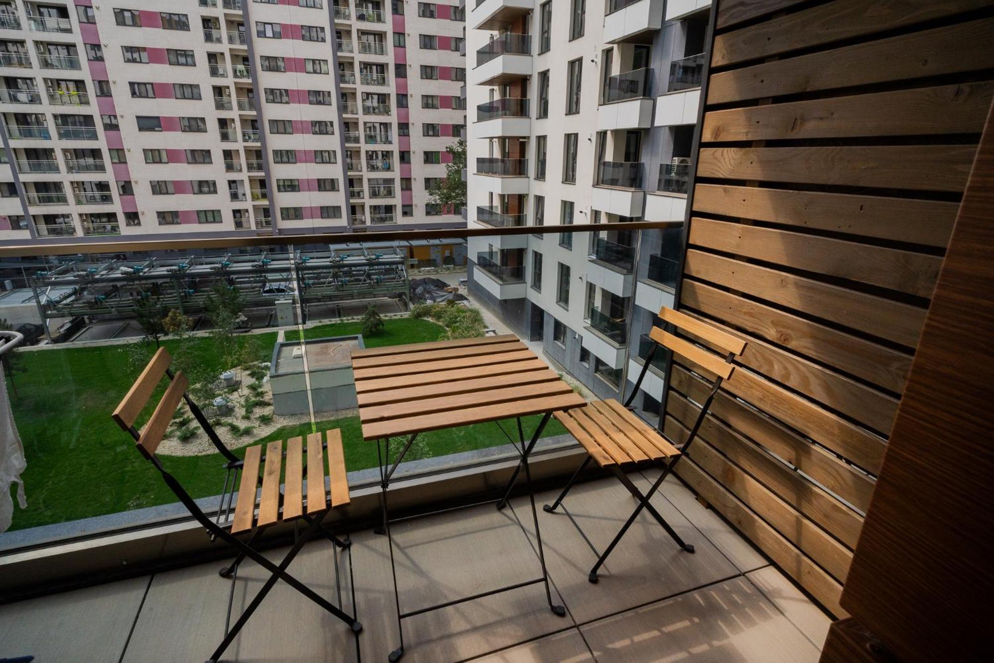 Amazing View Apartments - Iuliu Maniu & Politehnica Park Bucarest Esterno foto