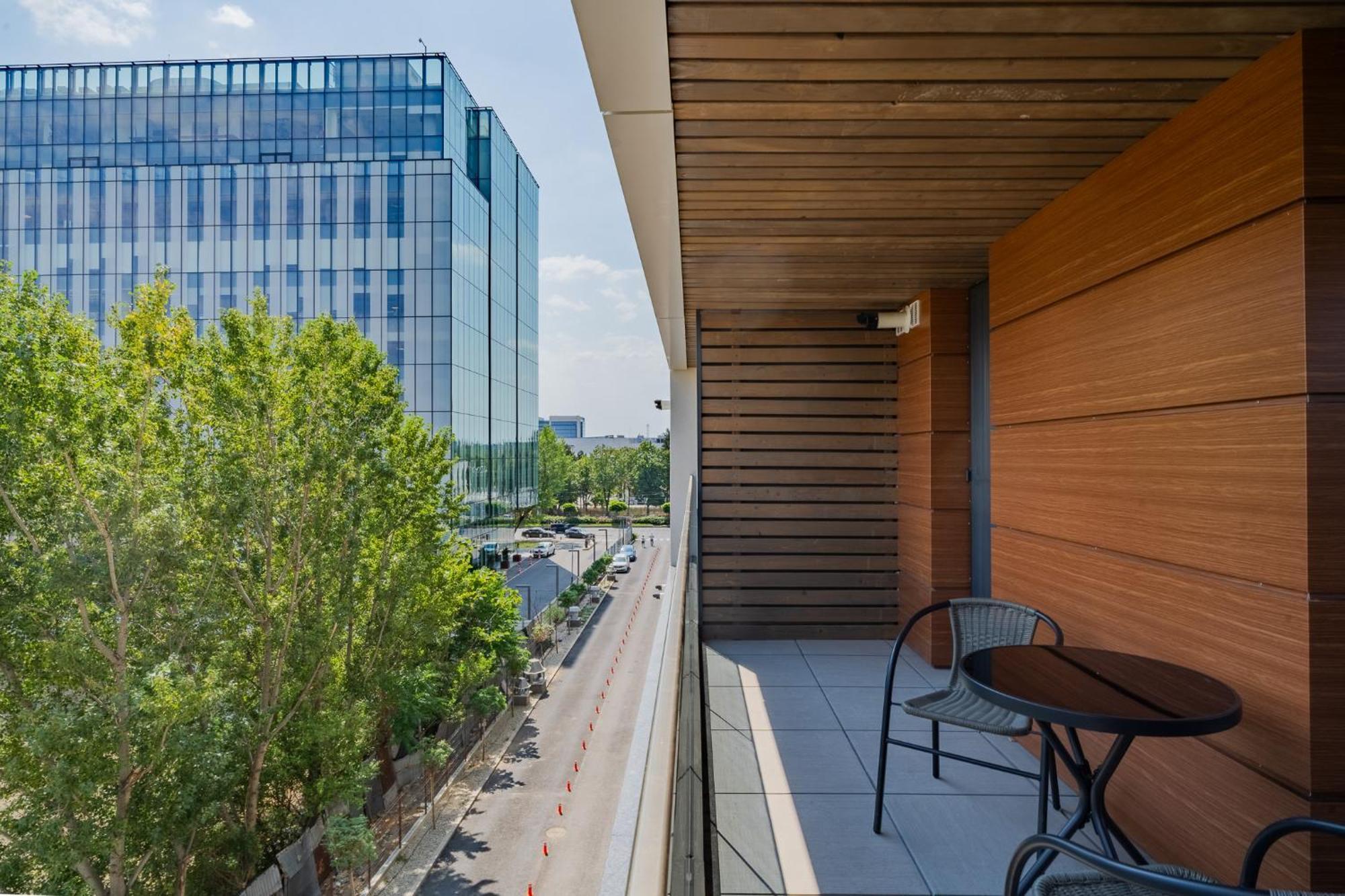 Amazing View Apartments - Iuliu Maniu & Politehnica Park Bucarest Esterno foto