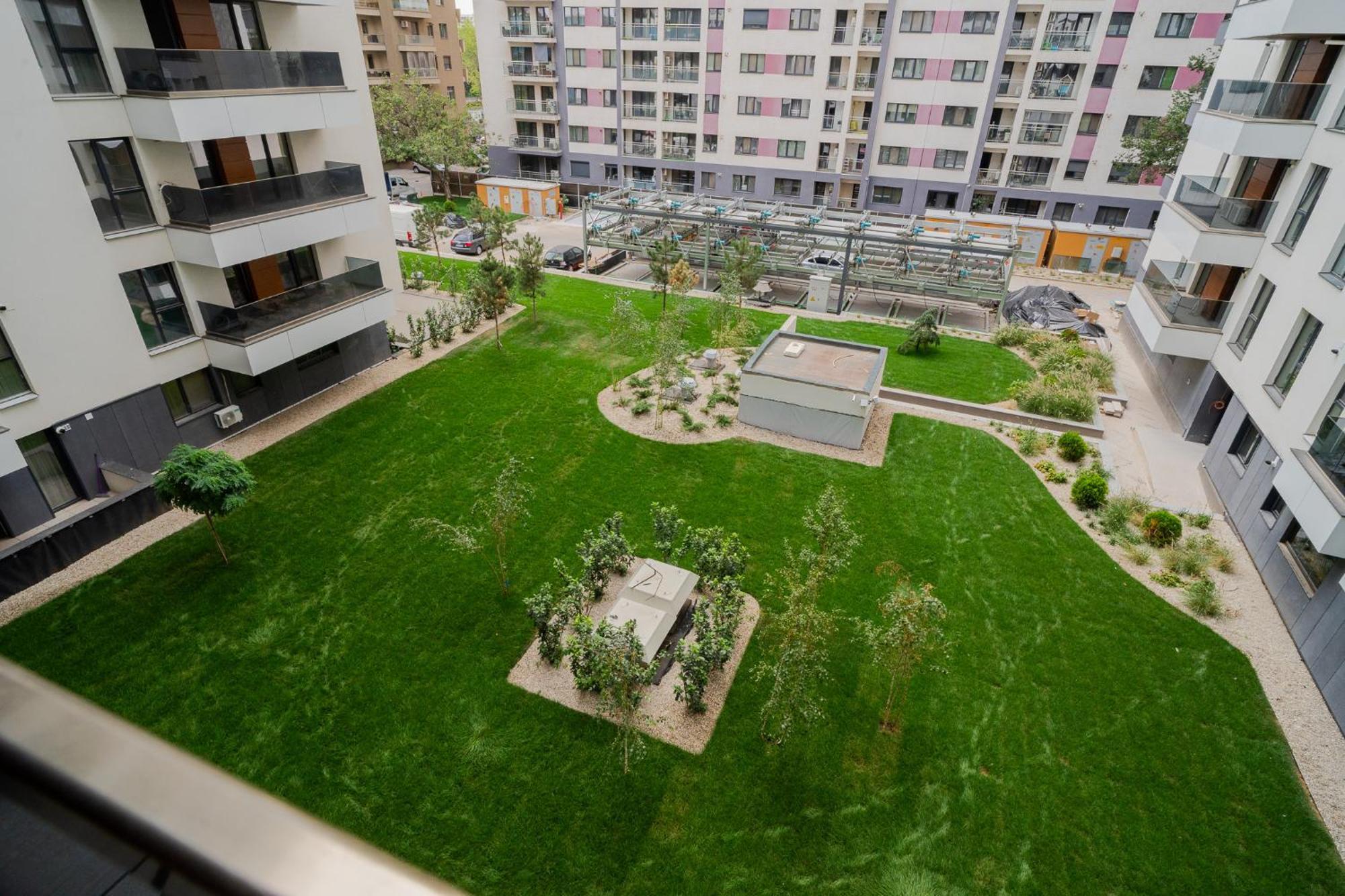 Amazing View Apartments - Iuliu Maniu & Politehnica Park Bucarest Esterno foto